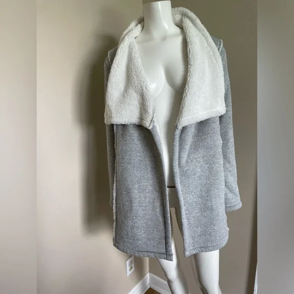 Ann Taylor LOFT Sherpa Lined Fly Away Open Front Jacket Cardigan Gray Medium - Picture 2 of 8